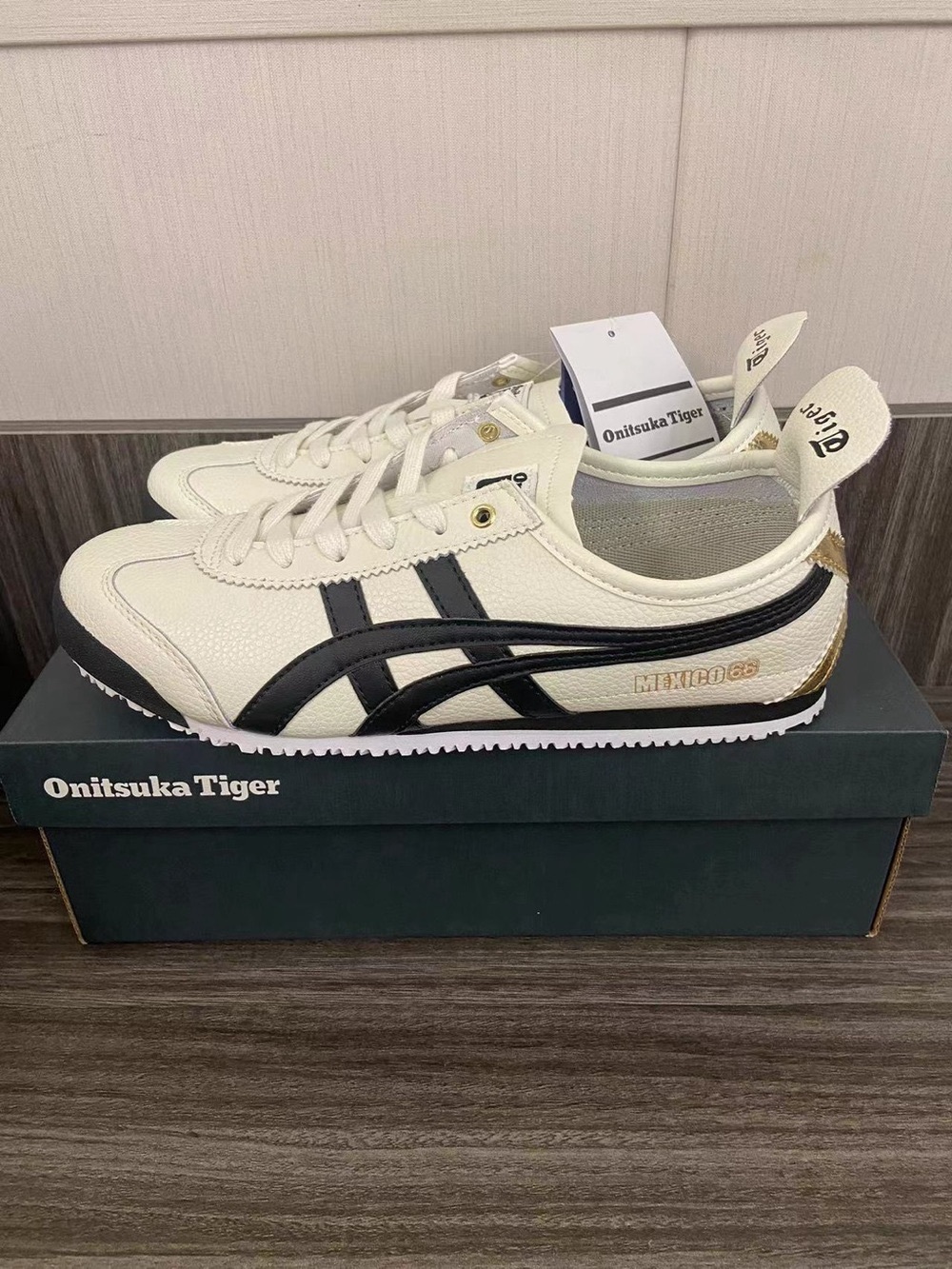 Onitsuka Tiger Mexico 66 Cream Black Gold Sneakers